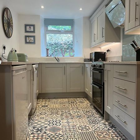 Holly Cottage Bowness-on-Windermere Bagian luar foto
